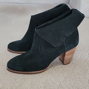 UGG Thames Black Suede Fold Over Cuff Bootie Boots - Size 6.5